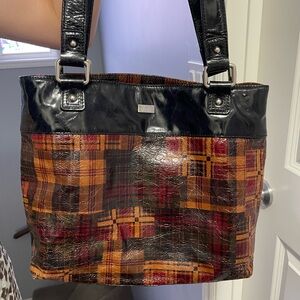 Black and Red Tote Bag with Structured Design